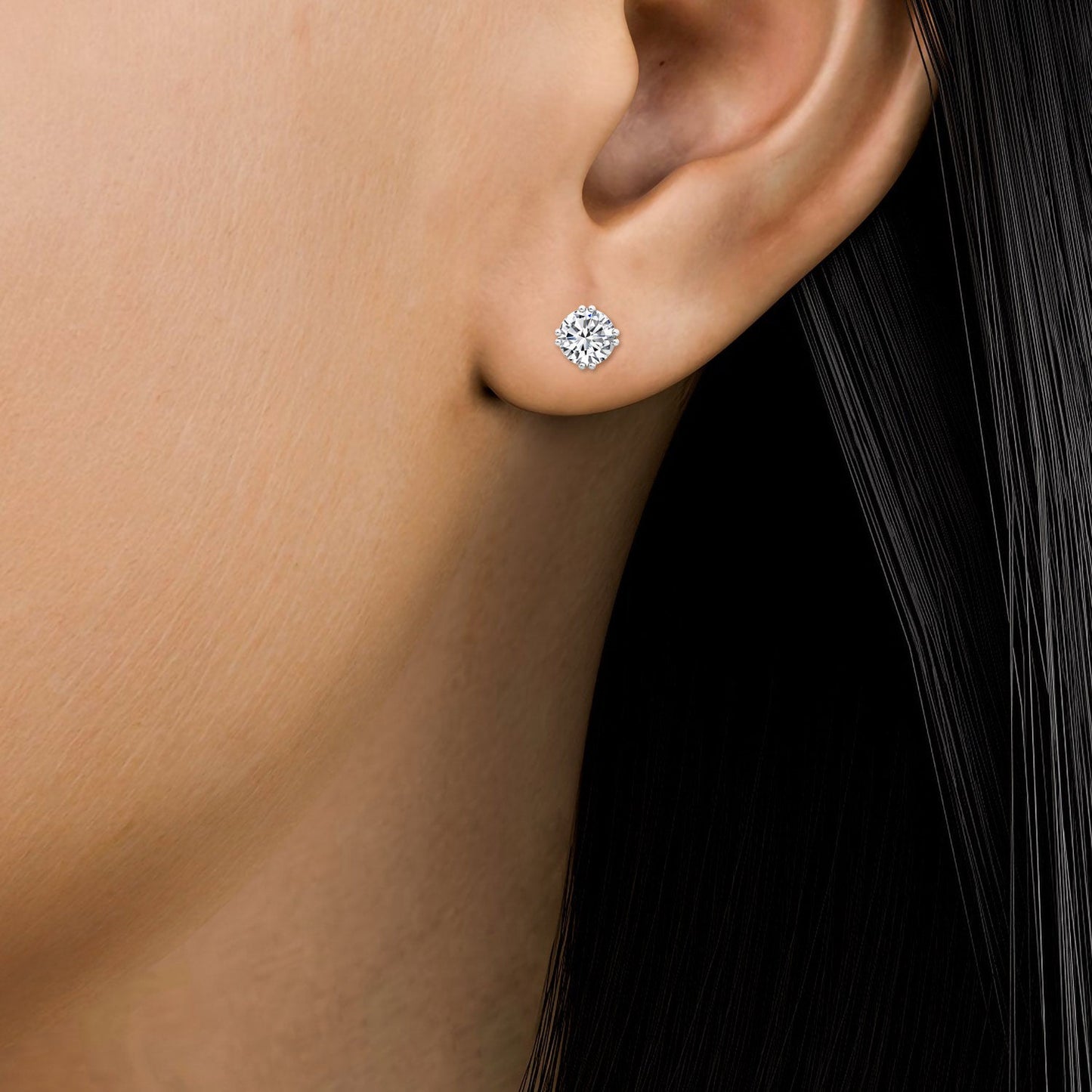 ISADORA JEWELLERY Lab-Grown Diamond Double Claw Sterling Silver Stud Earrings with two 0.25ct diamonds (Total Diamond Weight 0.50ct)