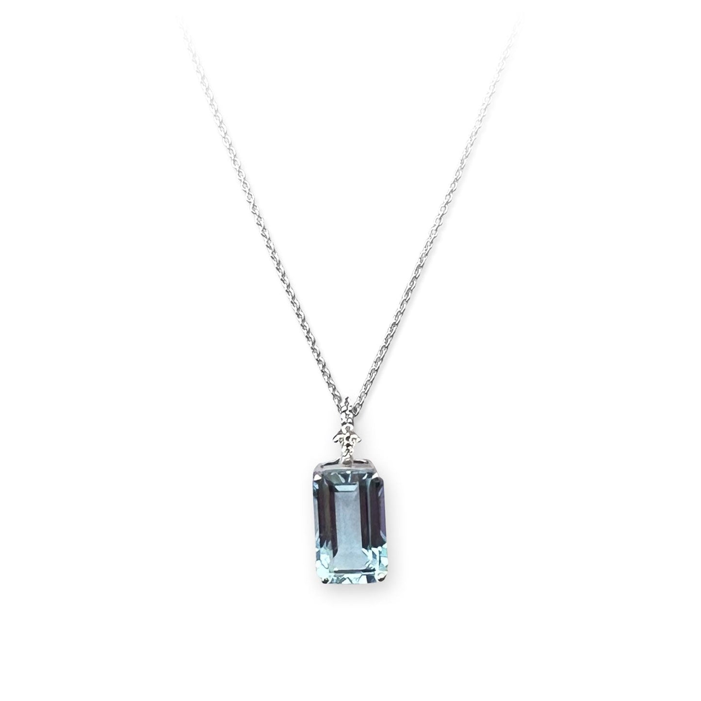ISADORA JEWELLERY 18ct White Gold Blue Topaz & Diamond Pendant